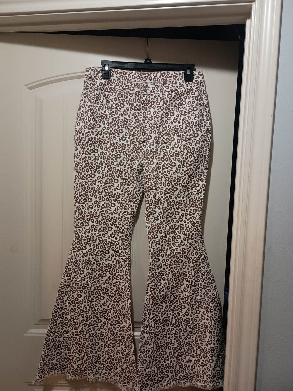 Cream & Brown Leopard Print Flare Jeans — High-Rise Wide Leg NWOT